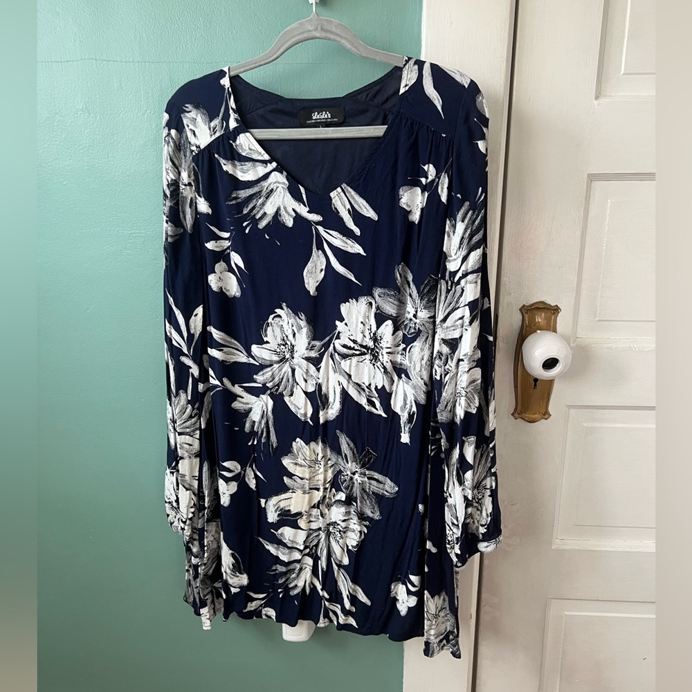 Lulus Navy & White Floral Shift Dress